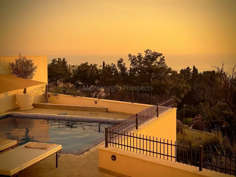 15022 modern villa with pool rezevici 5 800x495