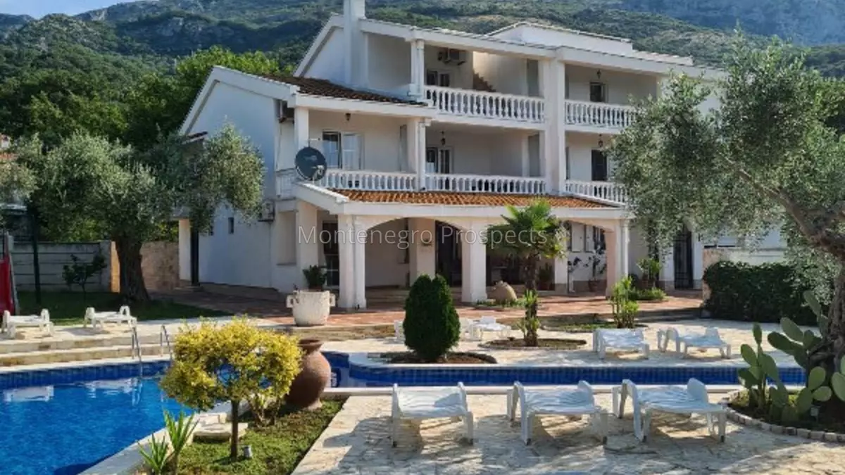 77023 mini hotel buljarica 4 600x800