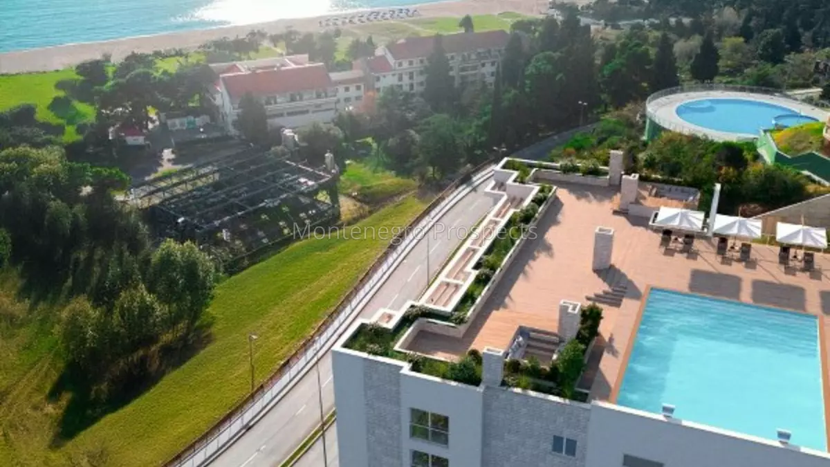 12528 becici 6 600x800