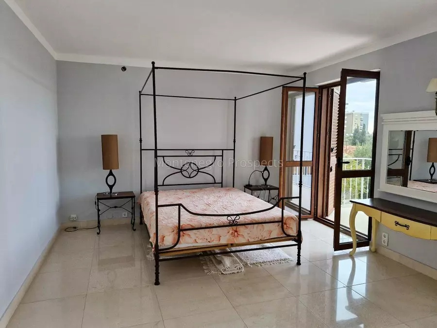 12665 townhouse becici 39 1067x800