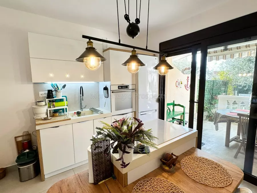 Apartment and studio for sale 13778 14 1067x800