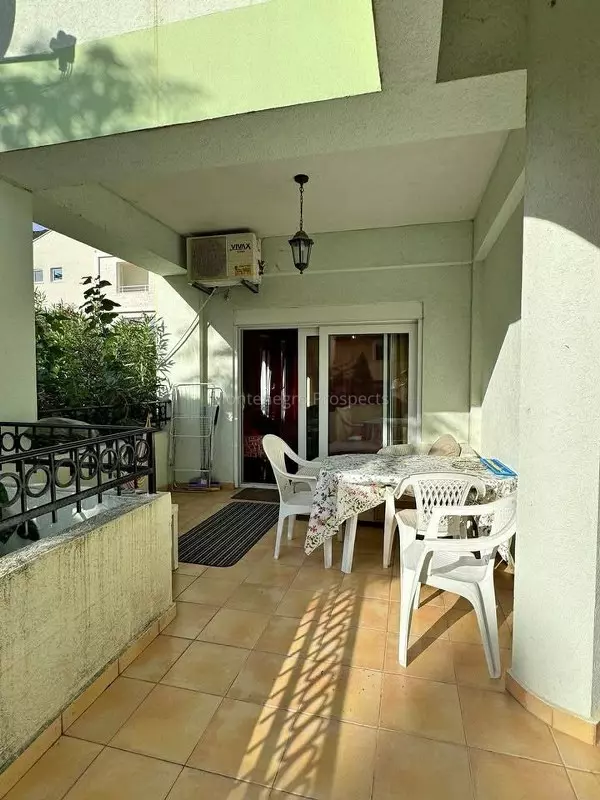 77043 stan budva 6 600x800