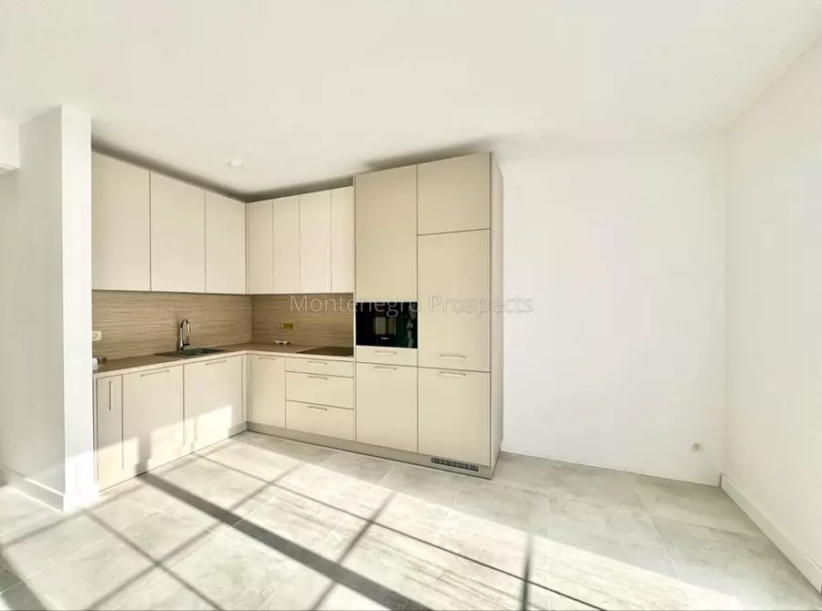 12739 vila skocidevojka 2 1074x800